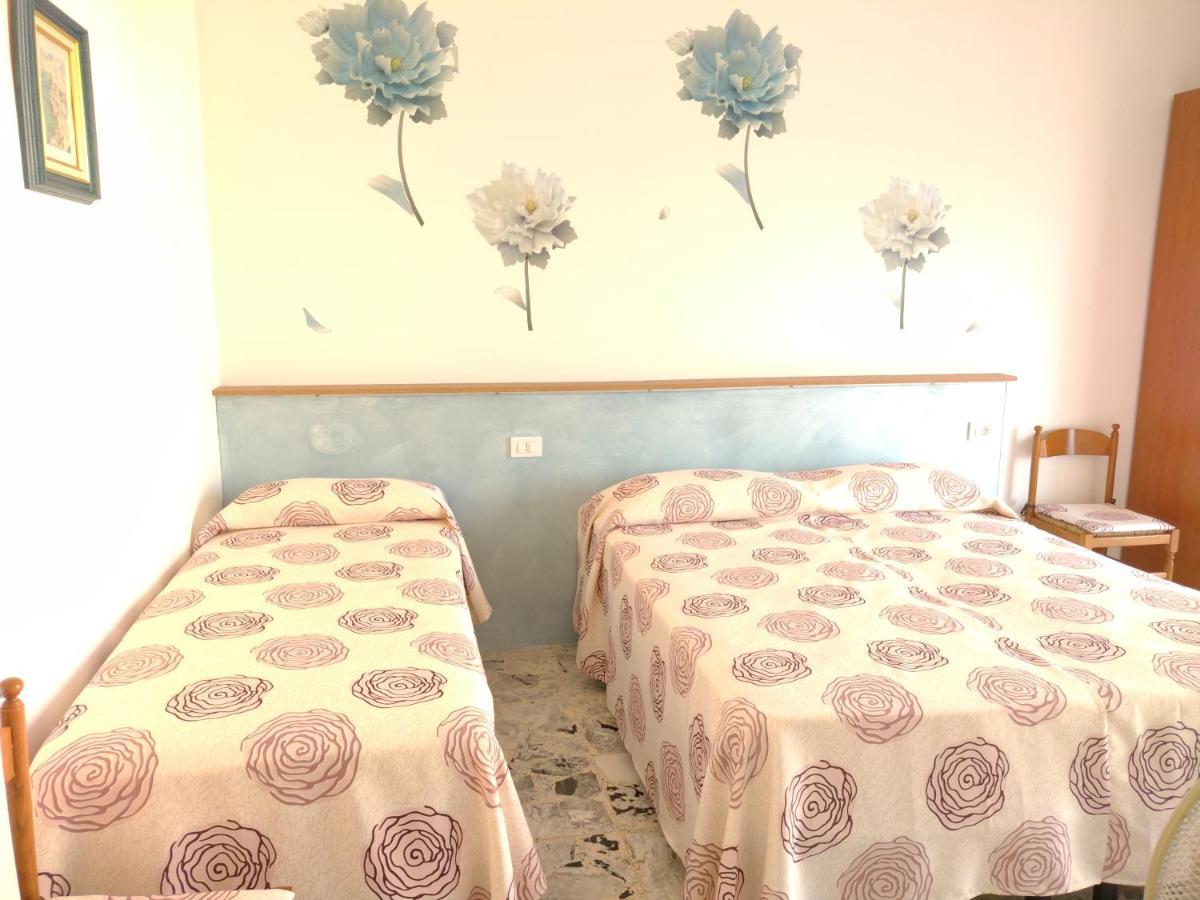 Casa Fronte Mare Apartment Ventimiglia Exterior photo